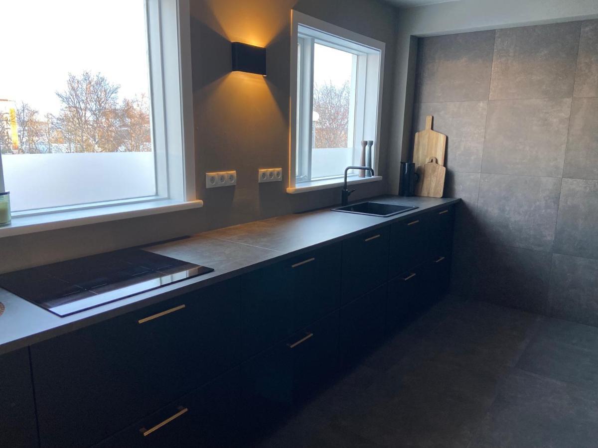 Perfectly Located 3 Bedroom Design Apartment Akureyri Extérieur photo